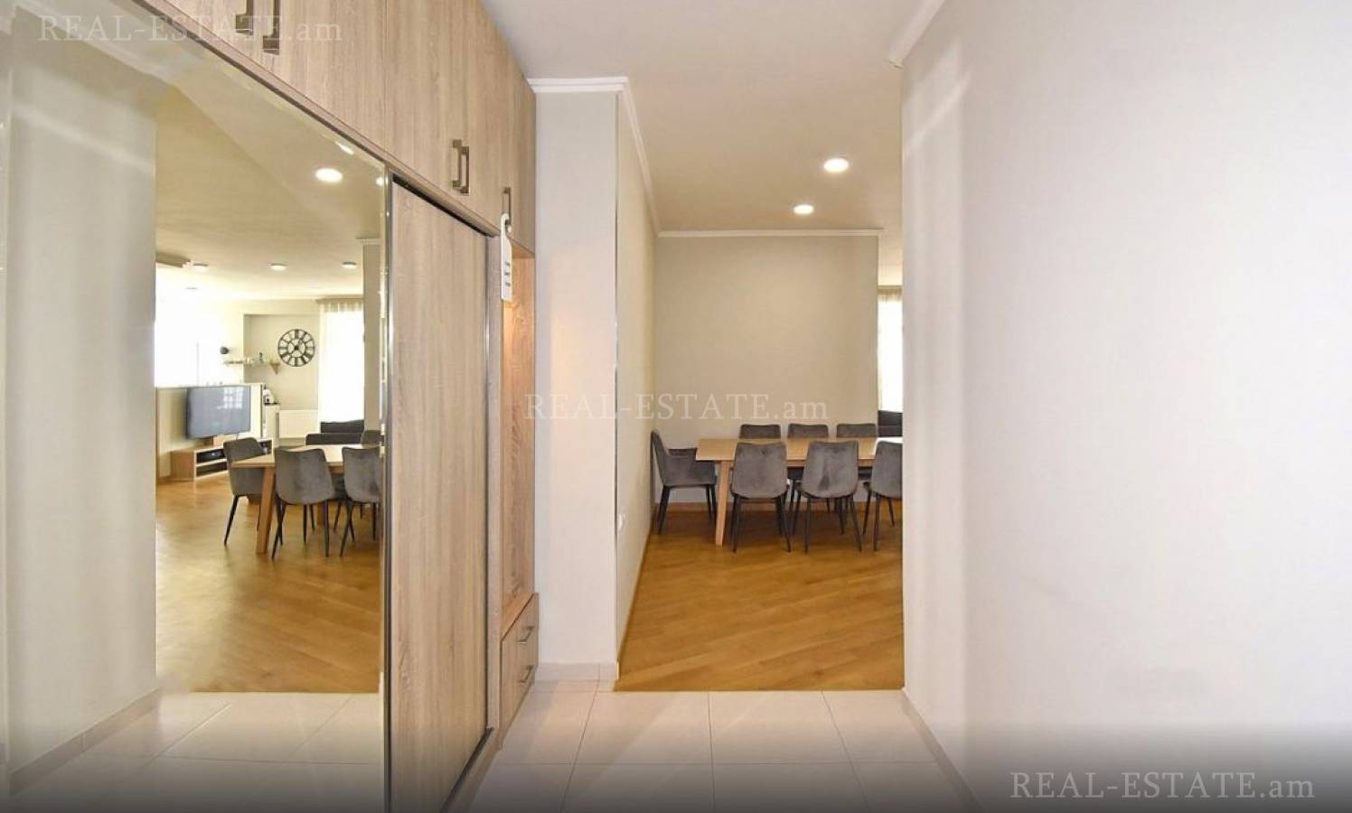 3 սենյականոց բնակարան  Սևակի փող, Քանաքեռ-Զեյթուն Երևան, 125978