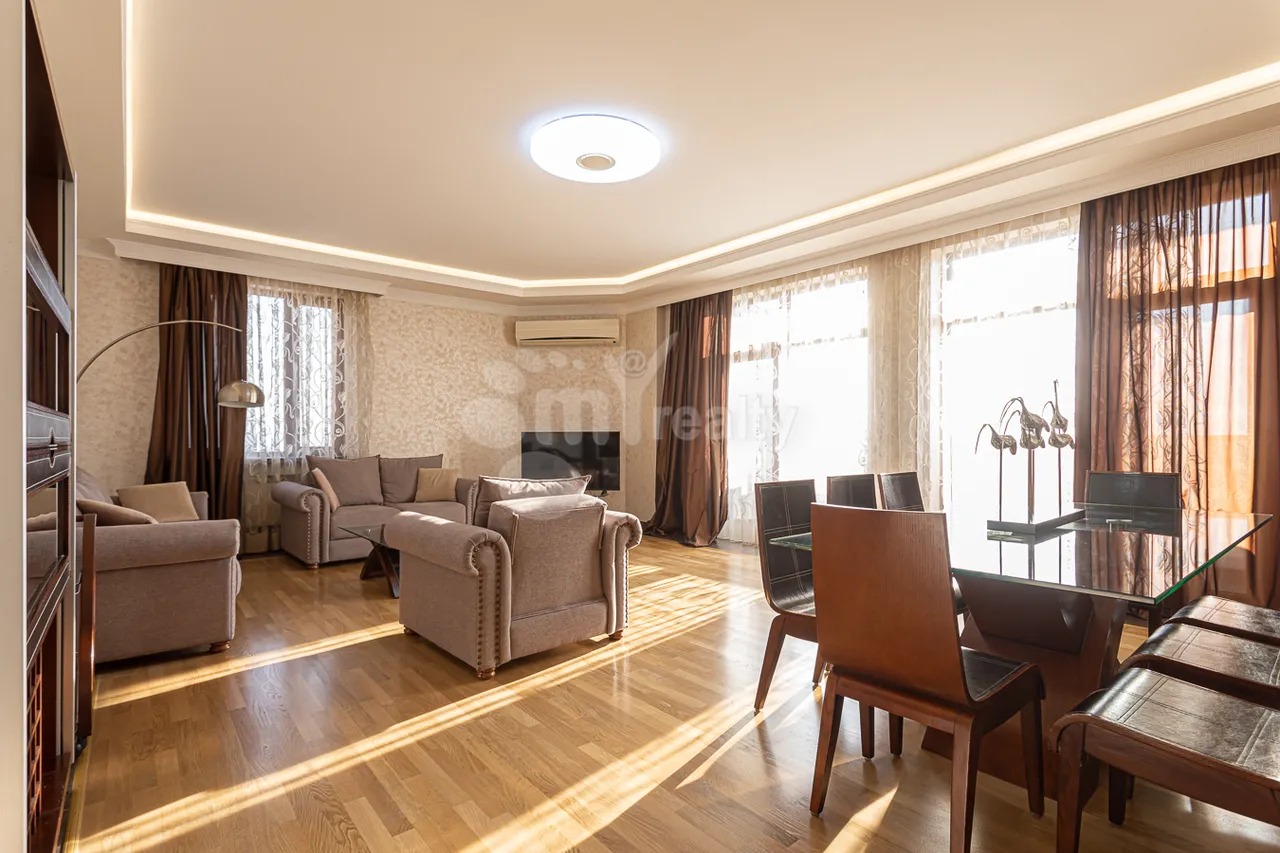 4 bedroom apartment for rent Baghramyan av(Arabkir), Arabkir Yerevan, 158372