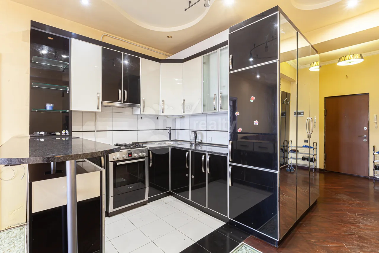 2 bedroom apartment for rent خیابان آرگیشتی, مرکز شهر ایروان, 160354