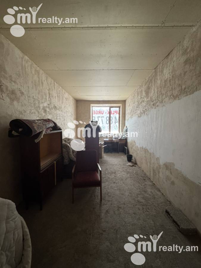 4 bedroom apartment for sale خیابان آنتارایین, مرکز شهر ایروان, 156118