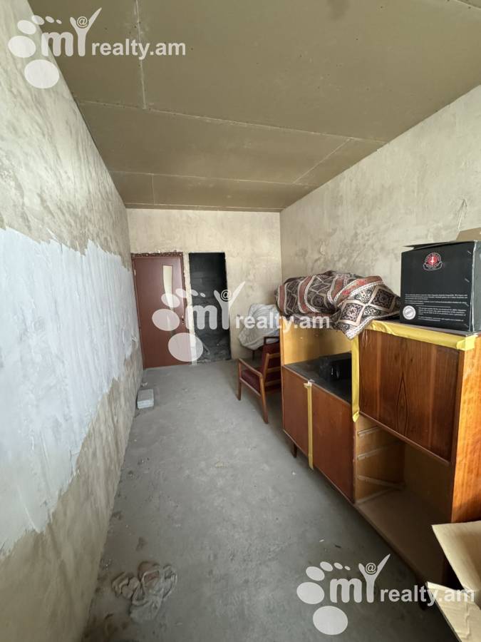 4 bedroom apartment for sale خیابان آنتارایین, مرکز شهر ایروان, 156118