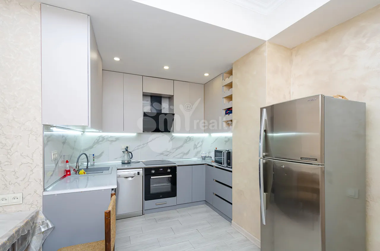 3 bedroom apartment for rent خیابان آدونس, عربگیر ایروان, 161485