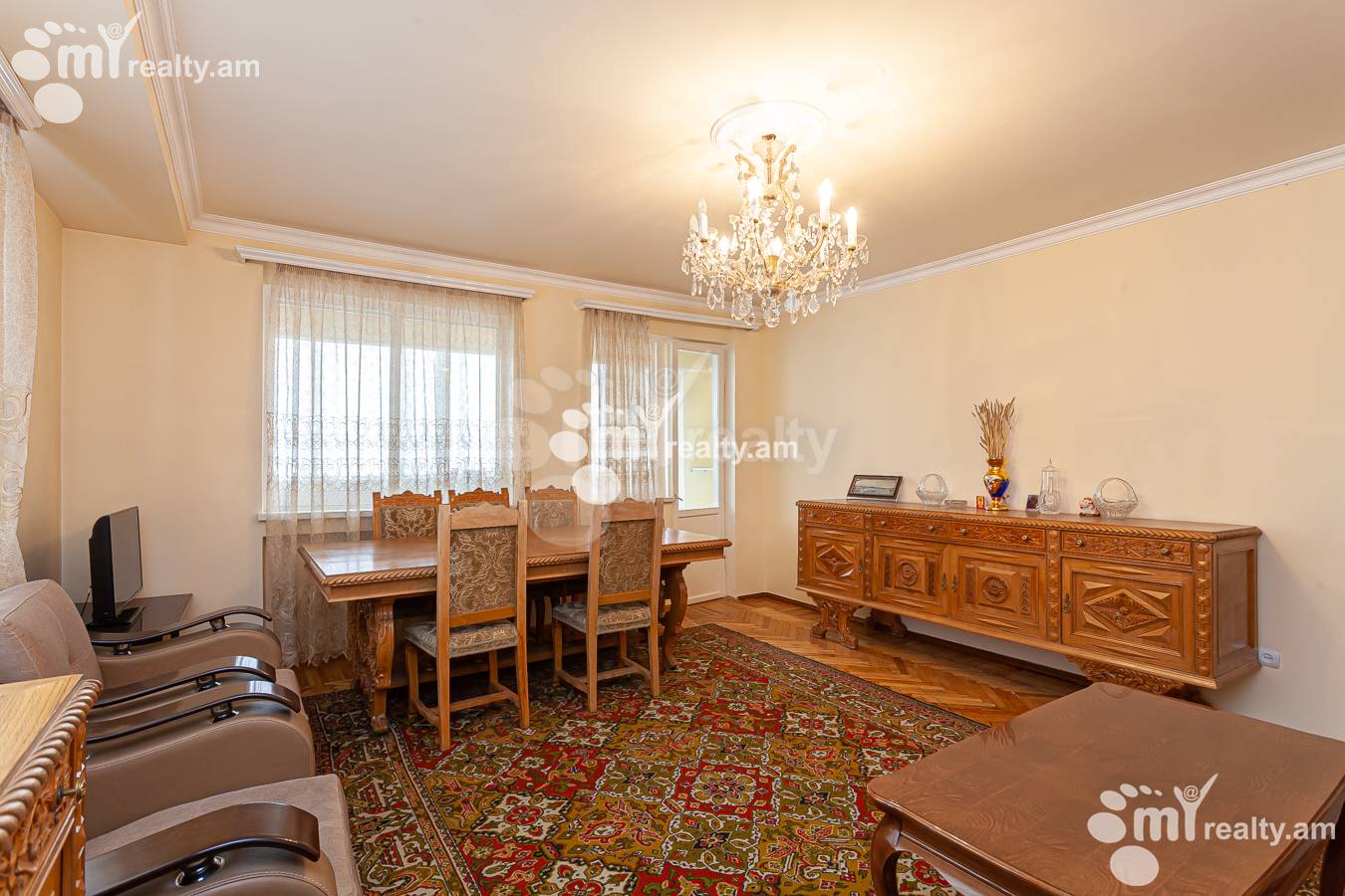 3 bedroom apartment for sale Kajaznuni St, Center Yerevan, 145073