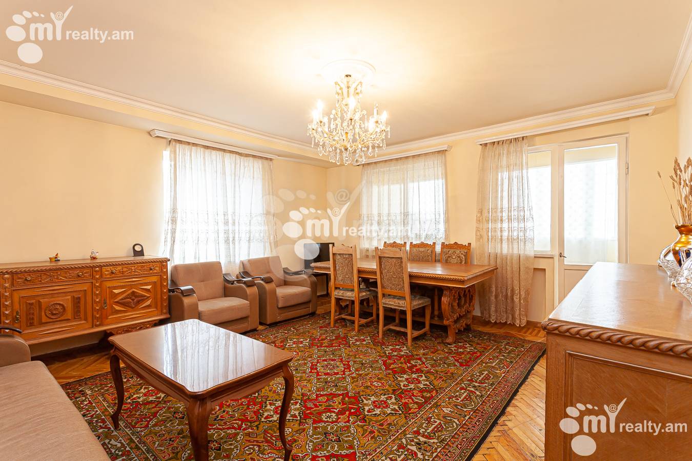 3 bedroom apartment for sale Kajaznuni St, Center Yerevan, 145073