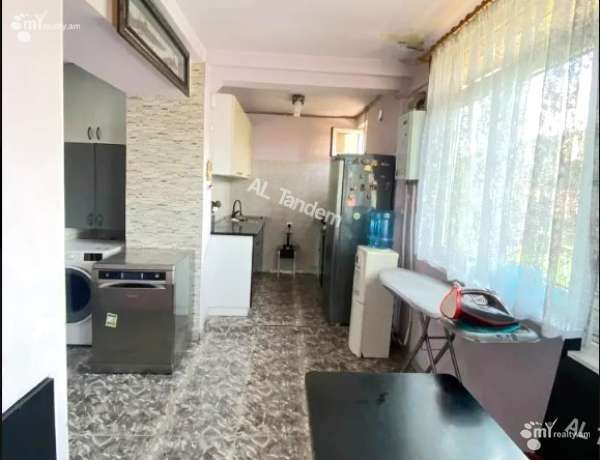 3-senyakanoc-bnakaran-vacharq-Yerevan-Center