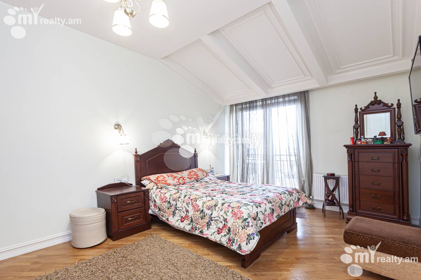 5 bedroom apartment for sale خیابان و. واقارشیان, عربگیر ایروان, 159830