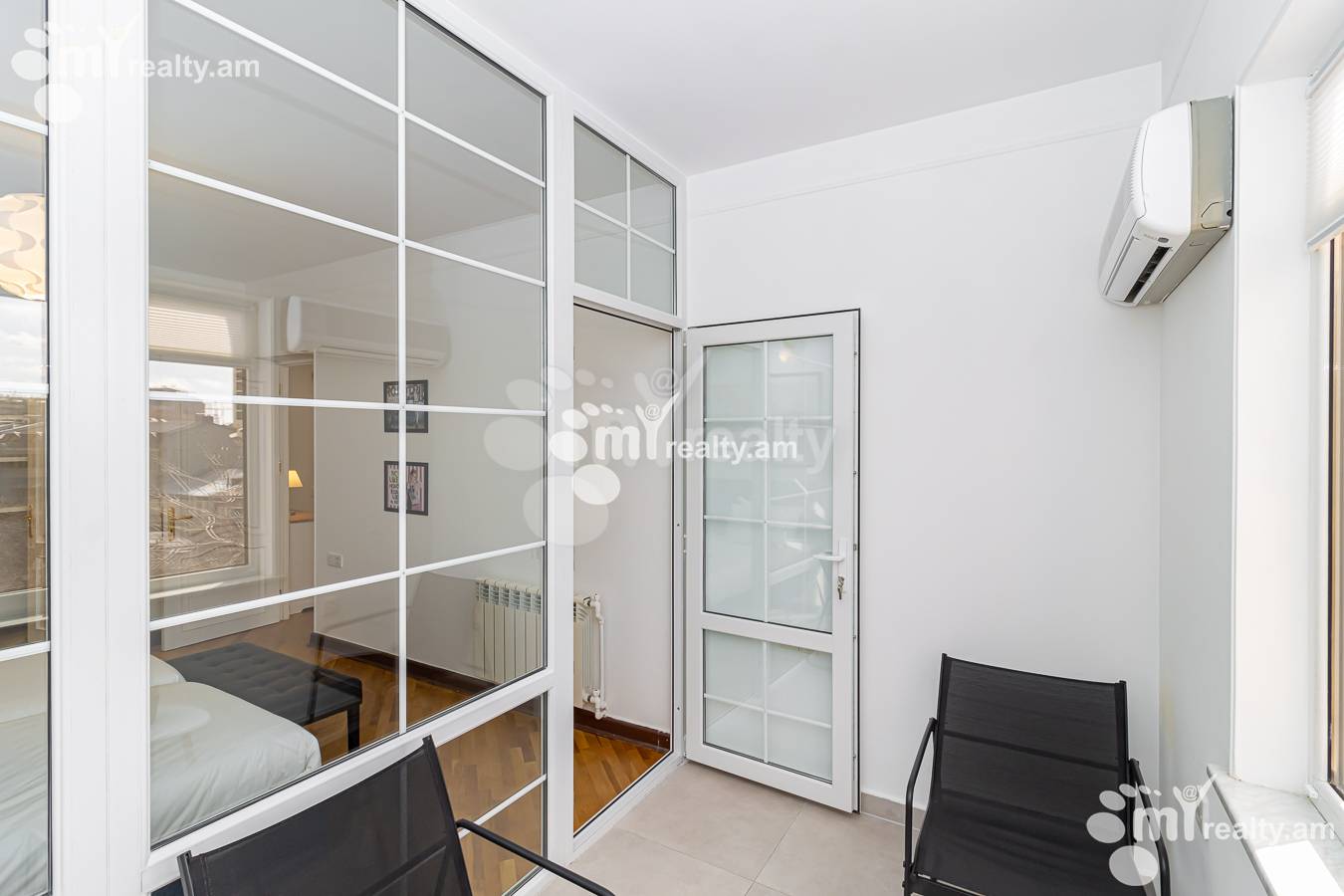 Купить 3 комнатную квартиру Московян ул, Центр Ереван, 146314