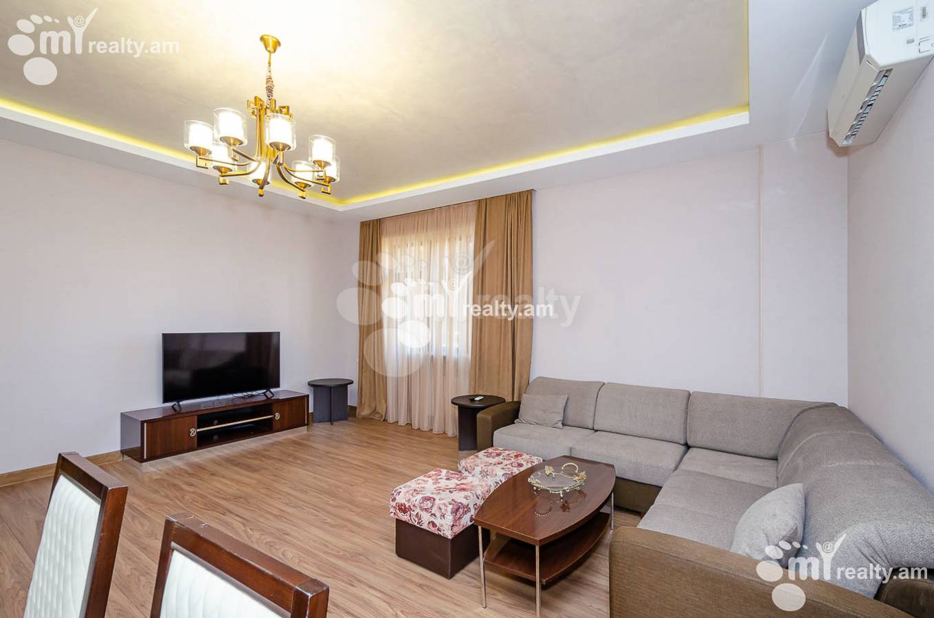 3 սենյականոց բնակարան  Ամիրյան փող, Կենտրոն Երևան, 146155