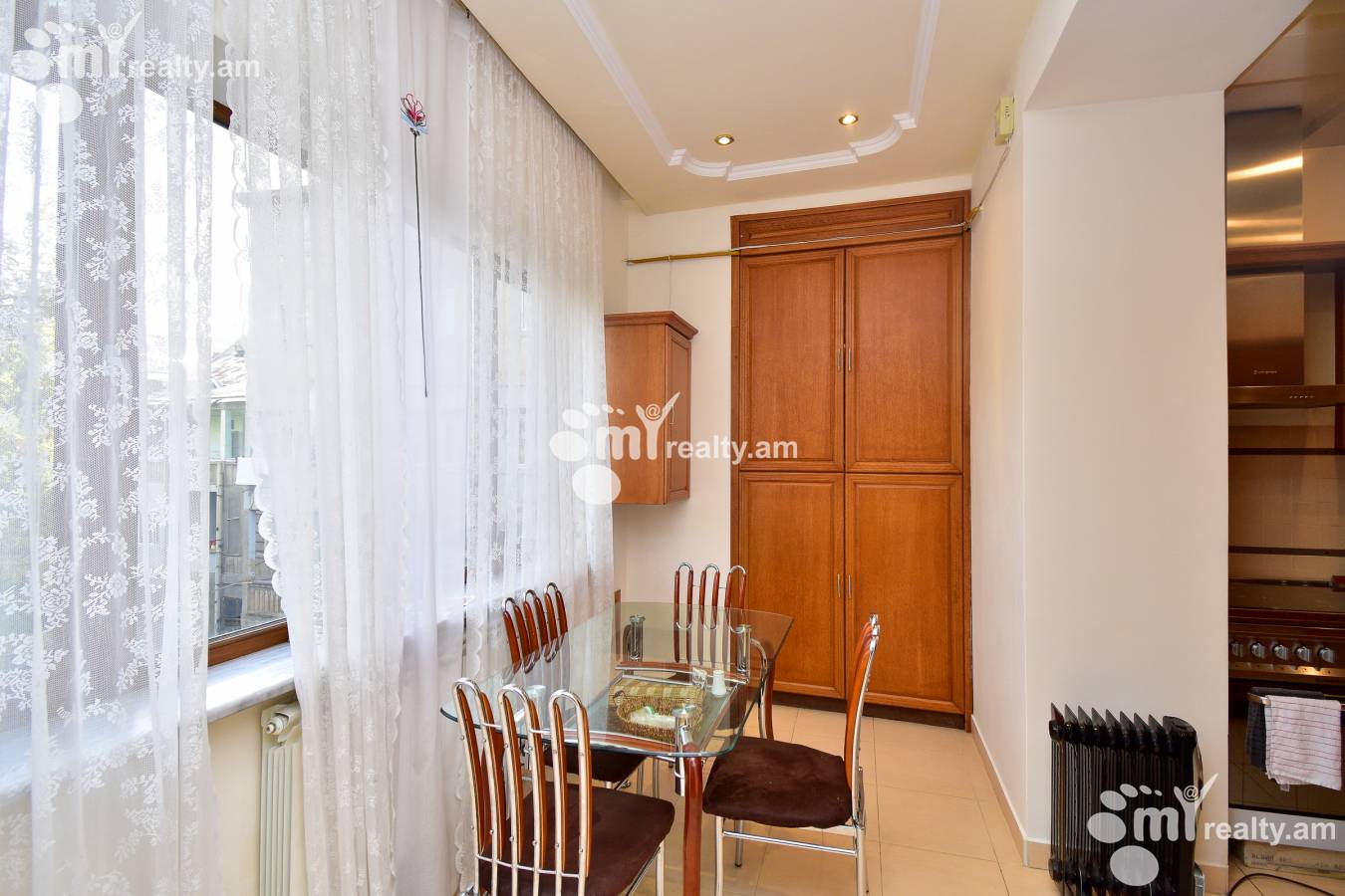 3 bedroom apartment for rent Tamanyan St, Center Yerevan, 140846
