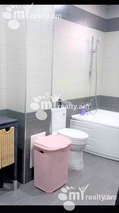 4 bedroom apartment for sale Aram St, Center Yerevan, 129127