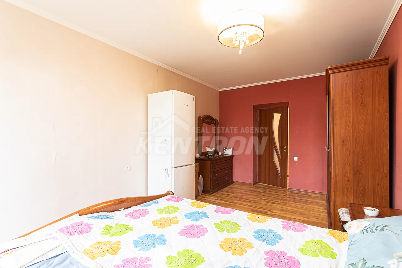 3 bedroom apartment for sale خیابان ابوویان, مرکز شهر ایروان, 157547