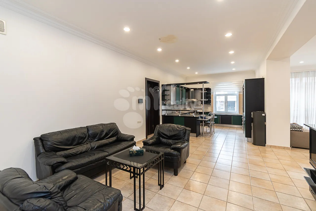 4 bedroom apartment for rent V.Vagharshyan St, Arabkir Yerevan, 160166