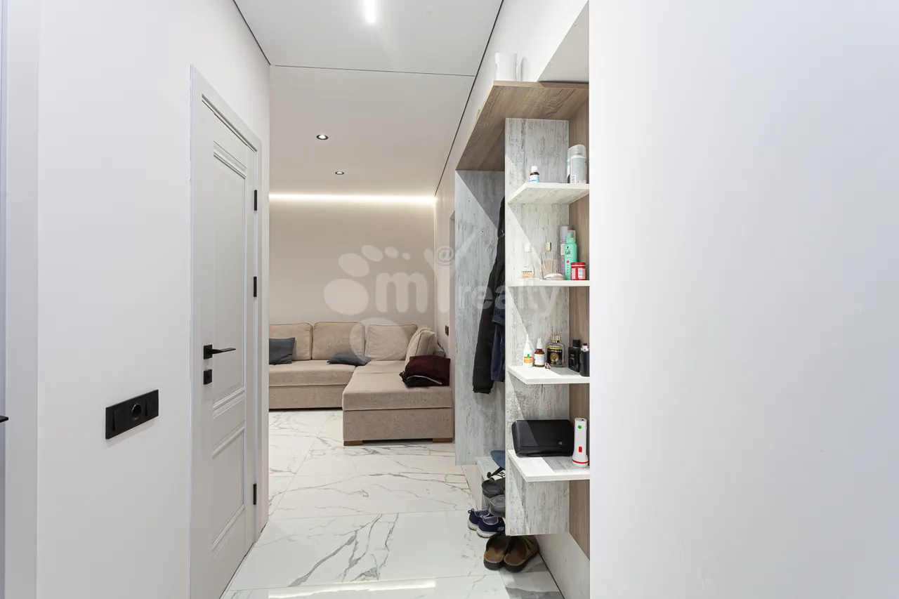 3 bedroom apartment for sale Aghbyur Serob St, Arabkir Yerevan, 160689