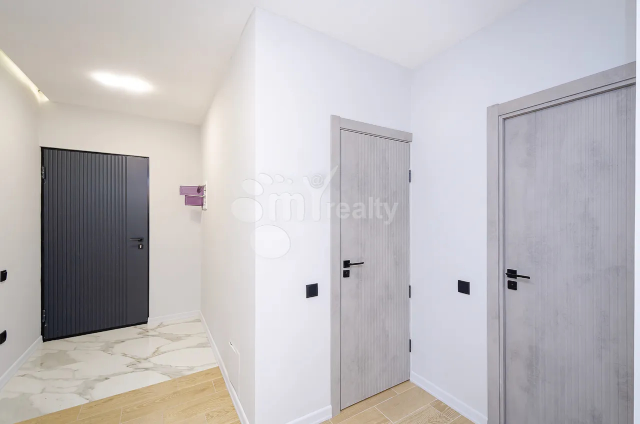 3 bedroom apartment for sale Sayat-Nova Ave, Center Yerevan, 157916