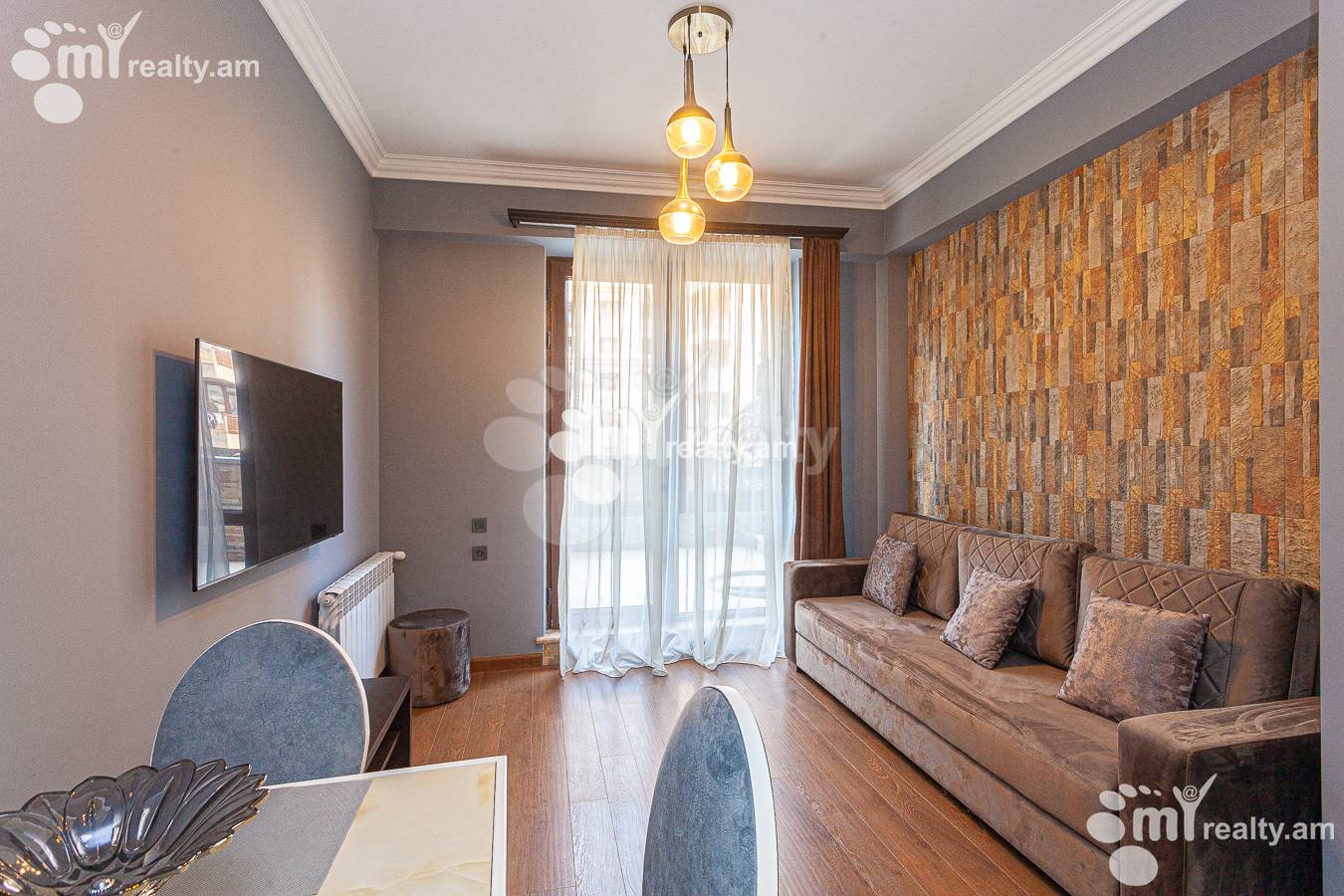 2 bedroom apartment for rent Buzand St, Center Yerevan, 151913