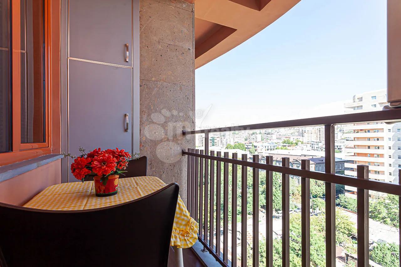 2 bedroom apartment for rent Buzand St, Center Yerevan, 160079