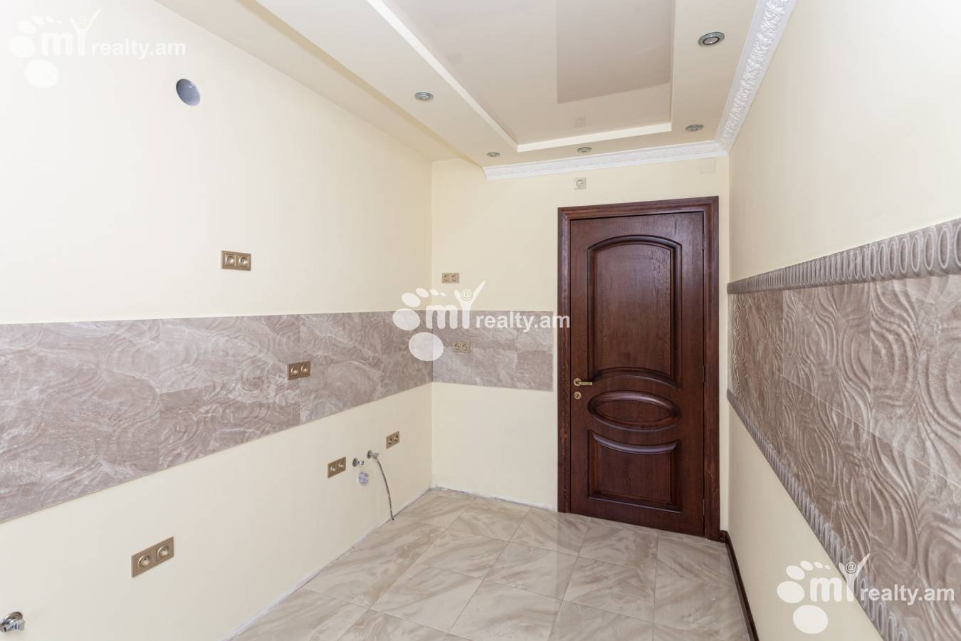 2 սենյականոց բնակարան  Հերացու փող, Կենտրոն Երևան, 93881