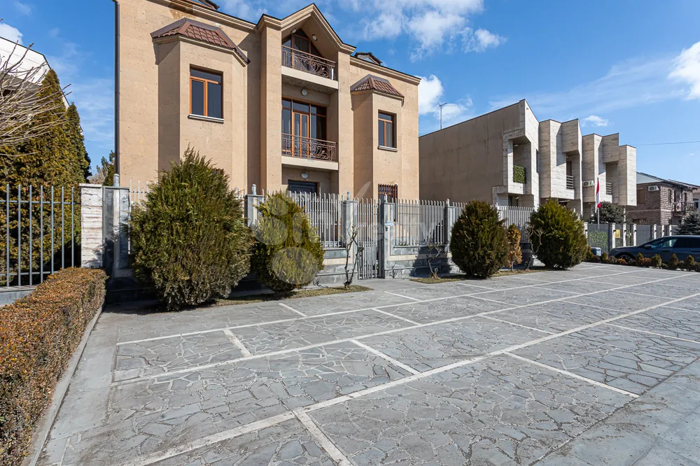 norakaruyc-tun/Tsarav+Aghbyur+St/Avan/Yerevan