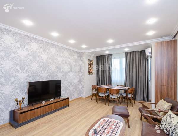 2-senyakanoc-bnakaran-vacharq-Yerevan-Center