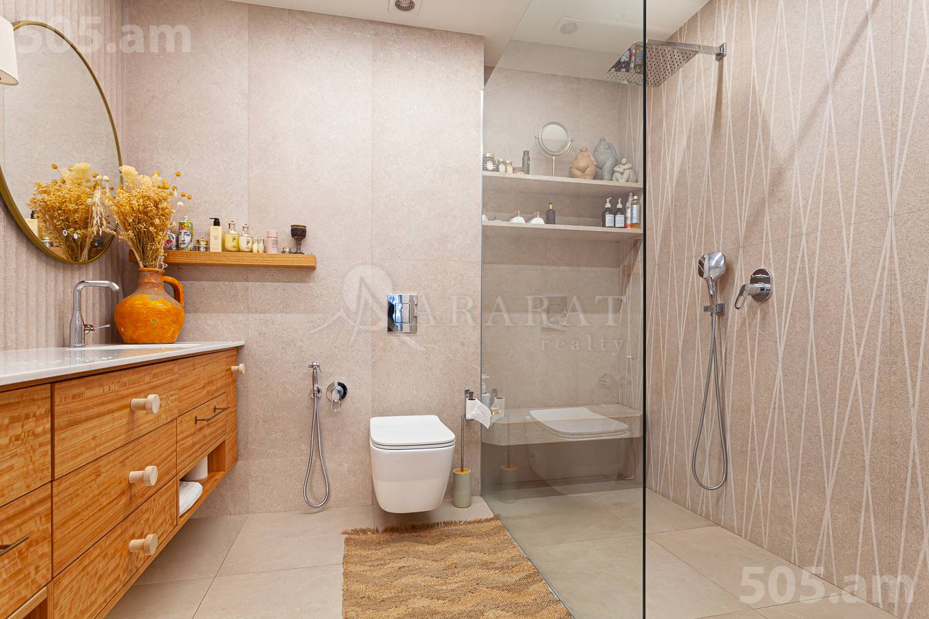 5 սենյականոց բնակարան  Բուզանդի փող, Կենտրոն Երևան, 154376