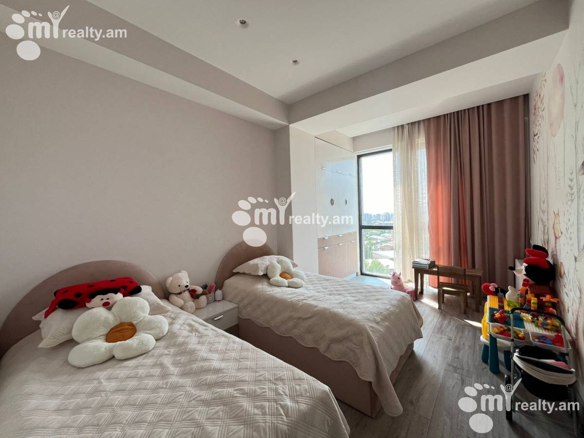 3 bedroom apartment for sale K. Ulnetsi St, Kanaqer-Zeytun Yerevan, 156666