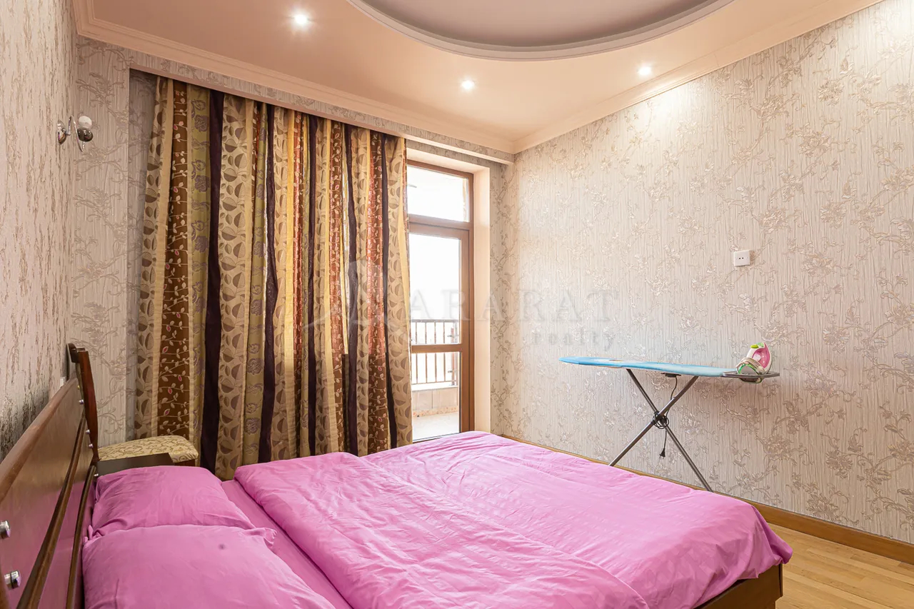 3 սենյականոց բնակարան վարձով Սայաթ-Նովայի պող, Կենտրոն Երևան, 158874