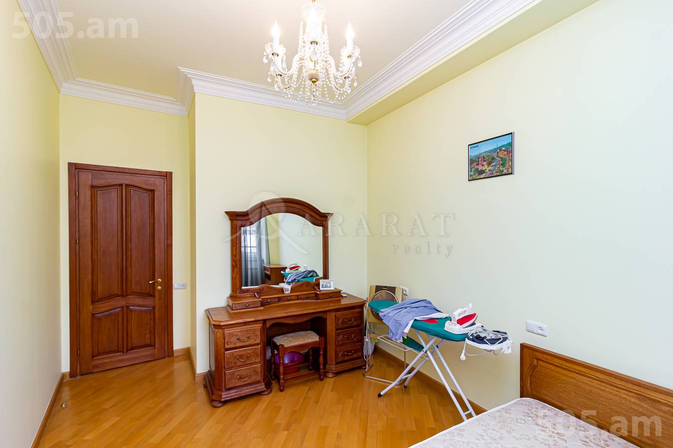 5 bedroom apartment for sale Dzorap St, Center Yerevan, 153331