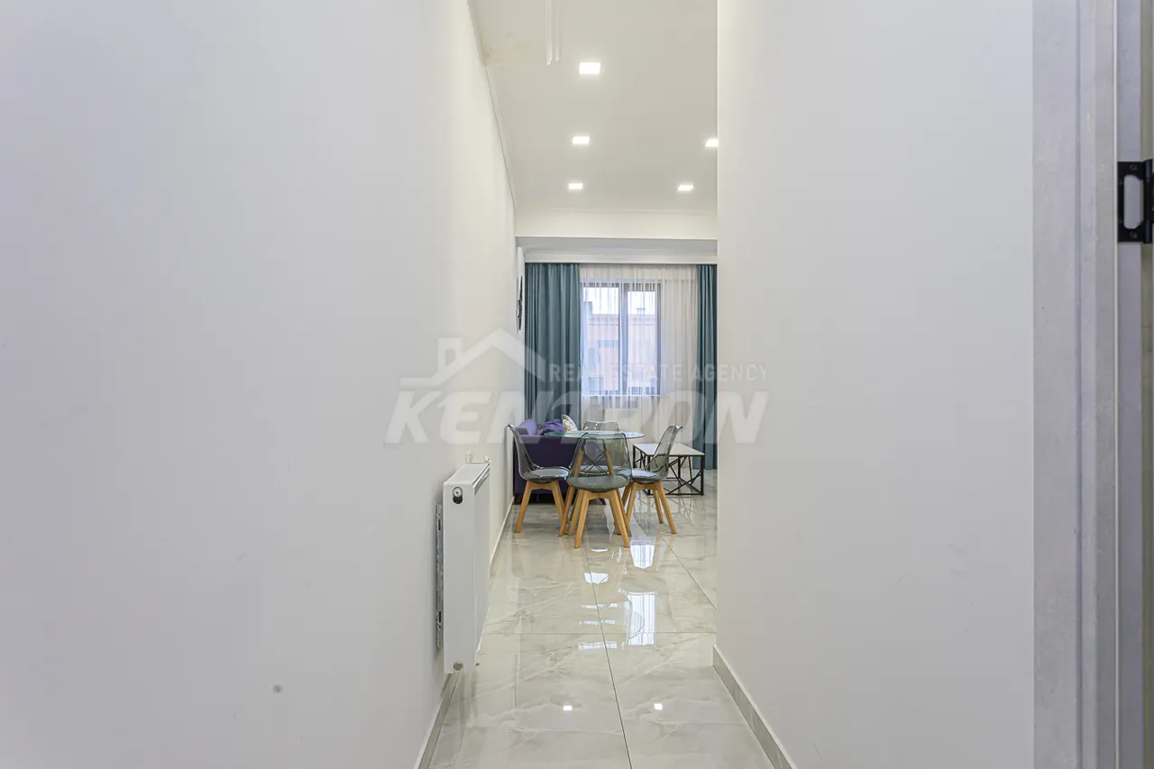 2 սենյականոց բնակարան վարձով Հանրապետության փող, Կենտրոն Երևան, 158039