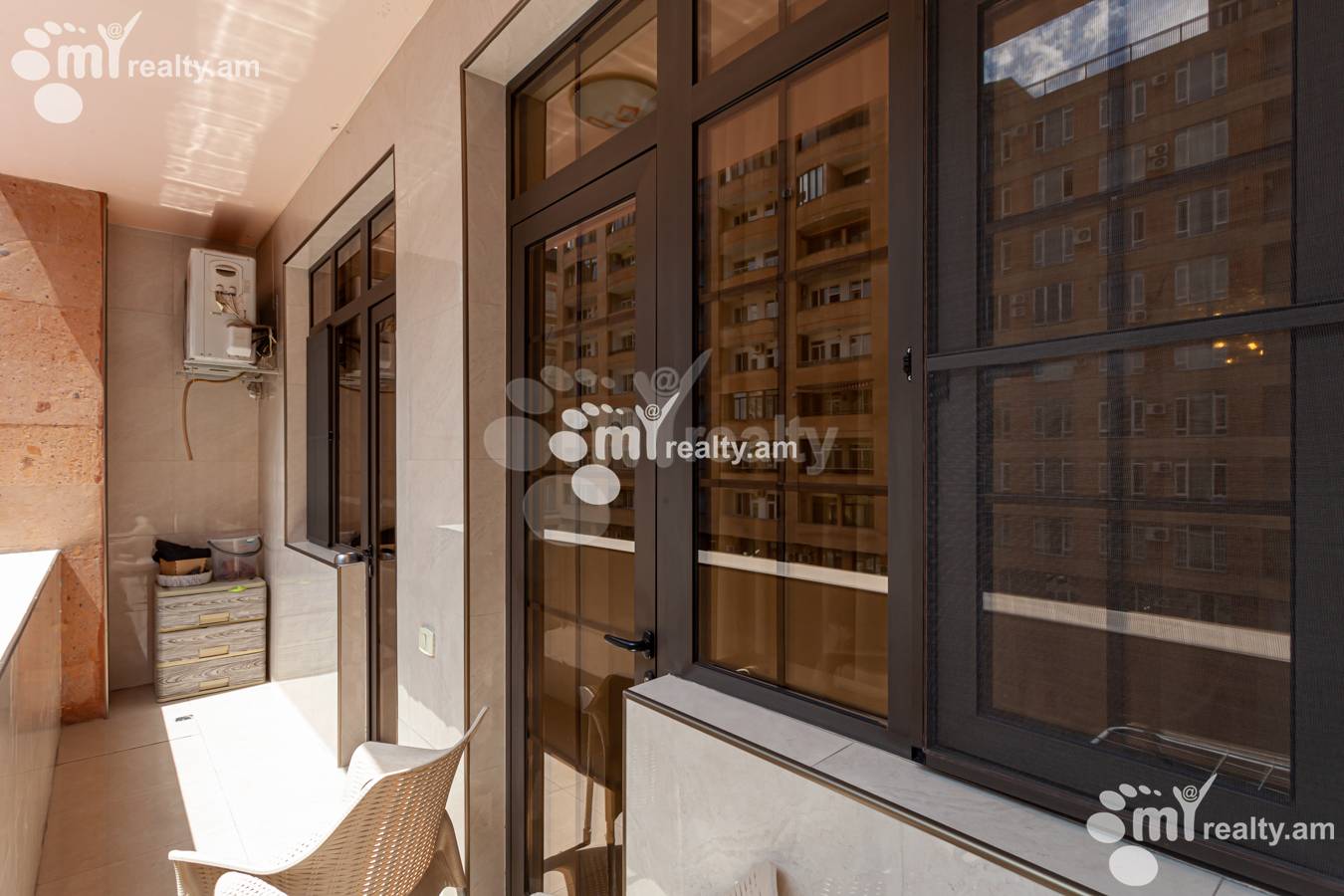 3 bedroom apartment for rent خیابان ابوویان, مرکز شهر ایروان, 151166