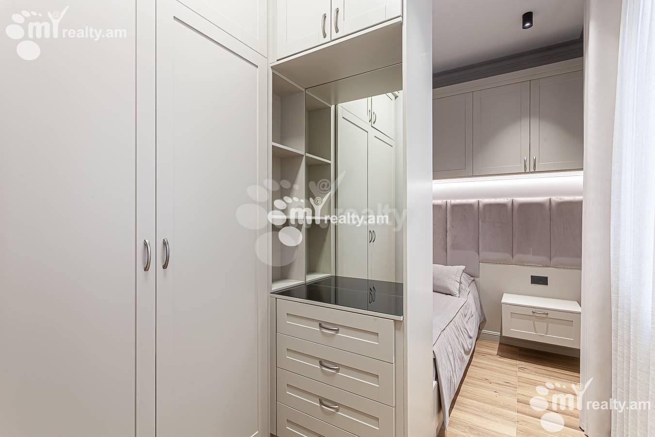 Купить 2 комнатную квартиру Маштоца пр, Центр Ереван, 151469