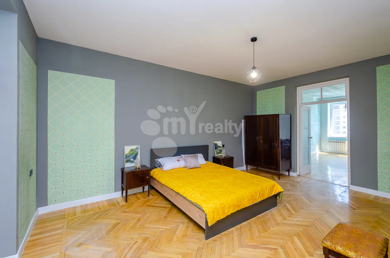 3 bedroom apartment for sale خیابان ساریان, مرکز شهر ایروان, 161625