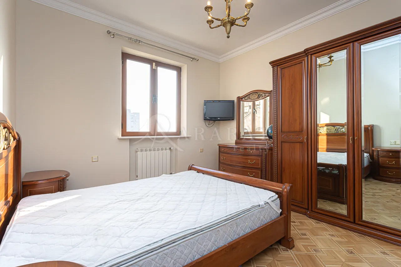 4 bedroom apartment for sale Baghramyan av(Arabkir), Arabkir Yerevan, 158395