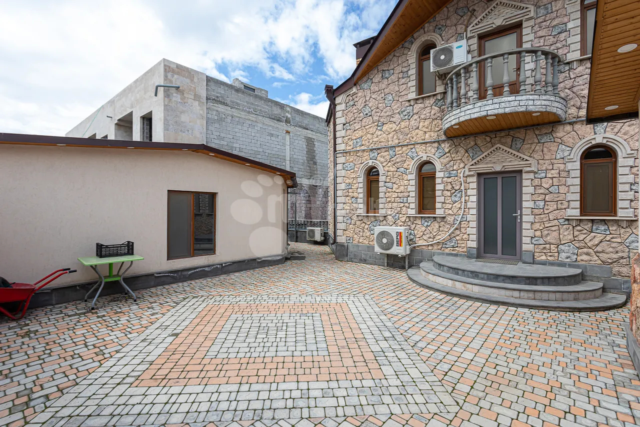 House for sale Duryan disrtict, Avan Yerevan, 160109