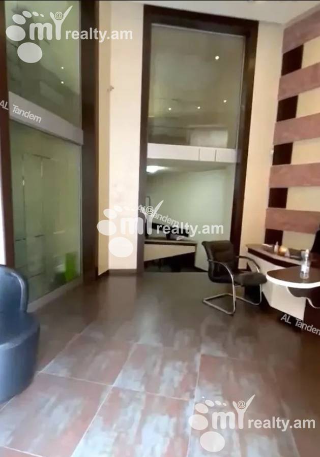 Купить коммерческoе помещение Вардананц ул, Центр Ереван, 147724