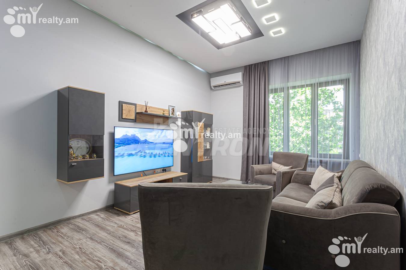 3 սենյականոց բնակարան  Մաշտոցի պող, Կենտրոն Երևան, 155939