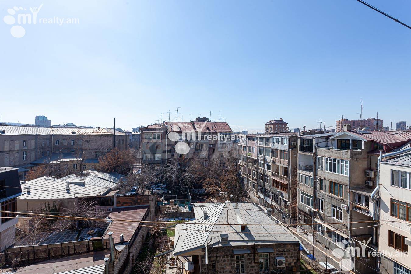 Купить 4 комнатную квартиру Таманян ул, Центр Ереван, 145123