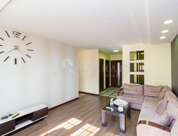 3-senyakanoc-bnakaran-vacharq-Yerevan-Center