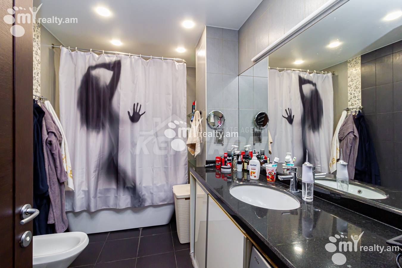 4 bedroom apartment for rent خیابان آنتارایین, مرکز شهر ایروان, 153236