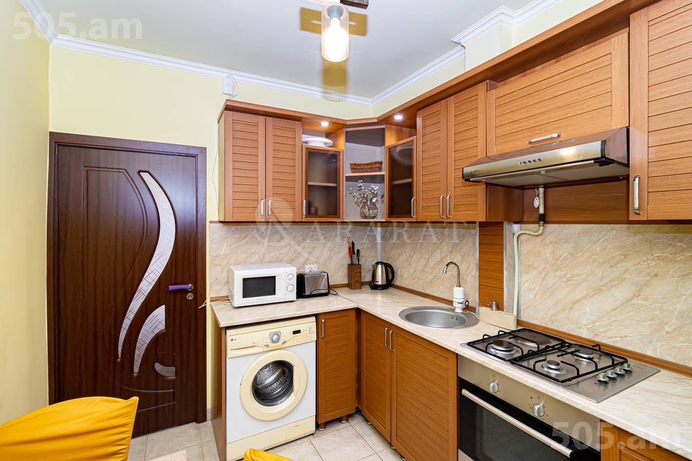 Купить 2 комнатную квартиру Е. Кочар ул, Центр Ереван, 154619