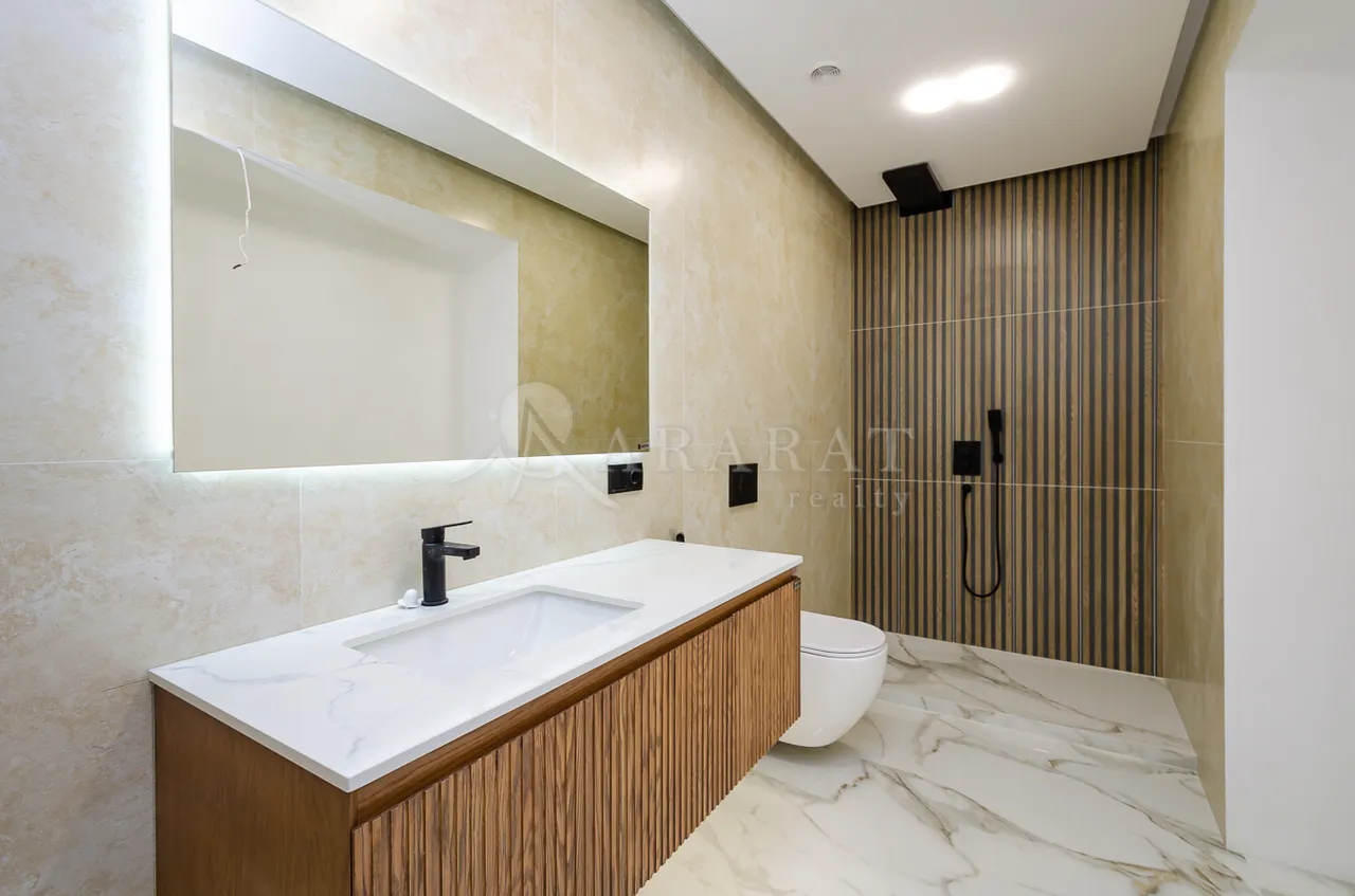 3 bedroom apartment for sale Sayat-Nova Ave, Center Yerevan, 157915