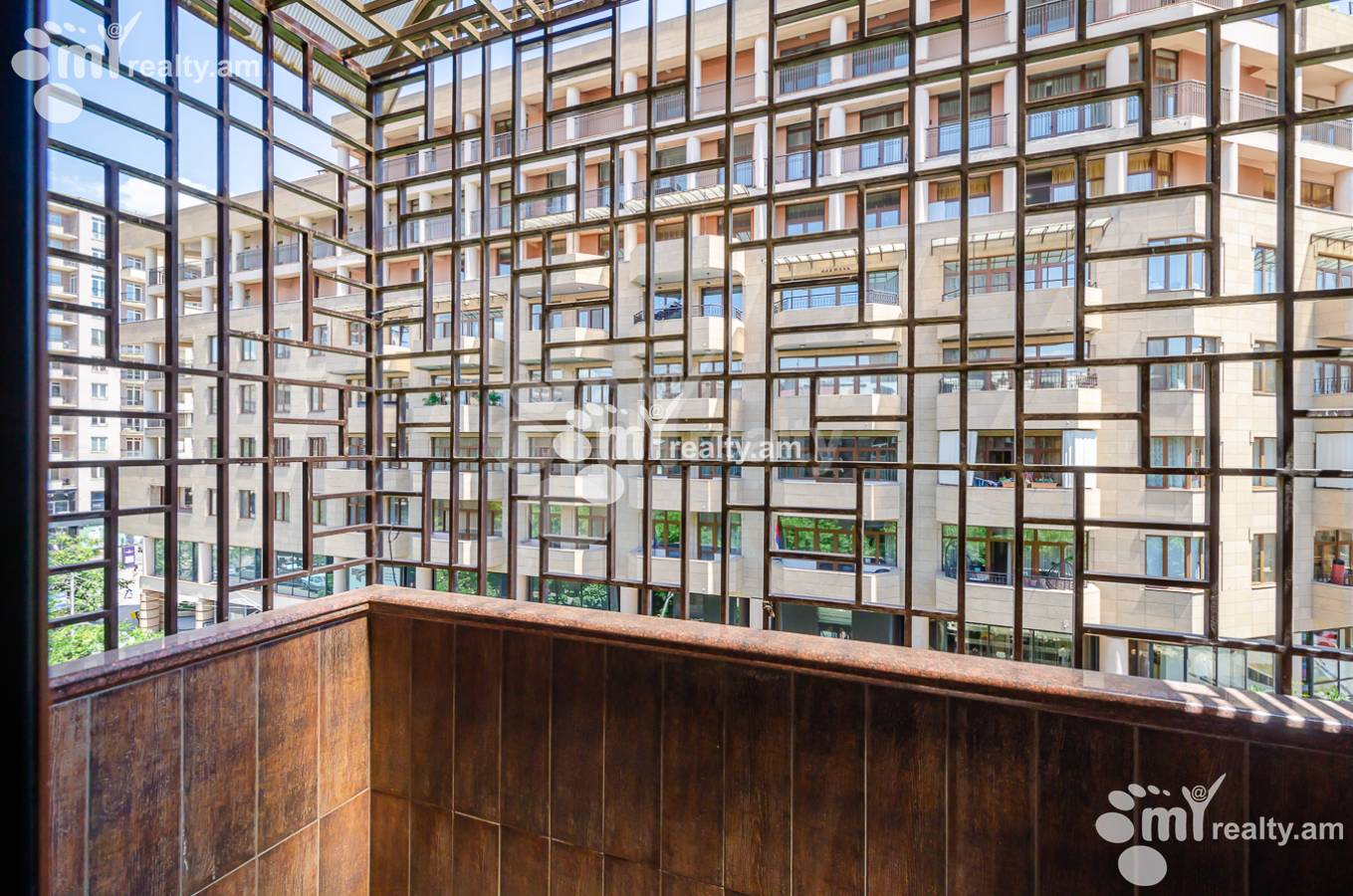 4 bedroom apartment for rent خیابان تِریان, مرکز شهر ایروان, 151280