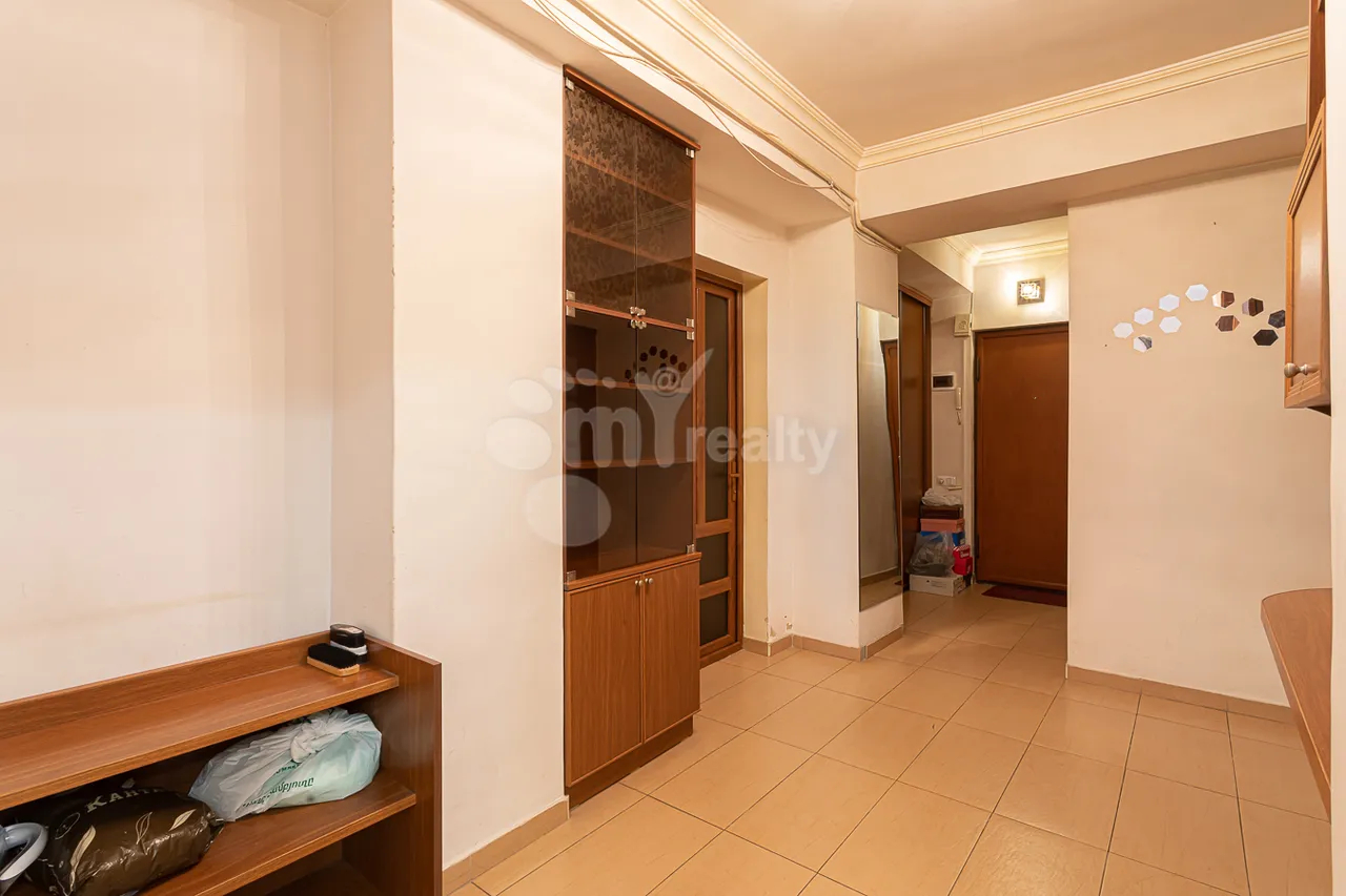 2 bedroom apartment for rent Saryan St, Center Yerevan, 158915