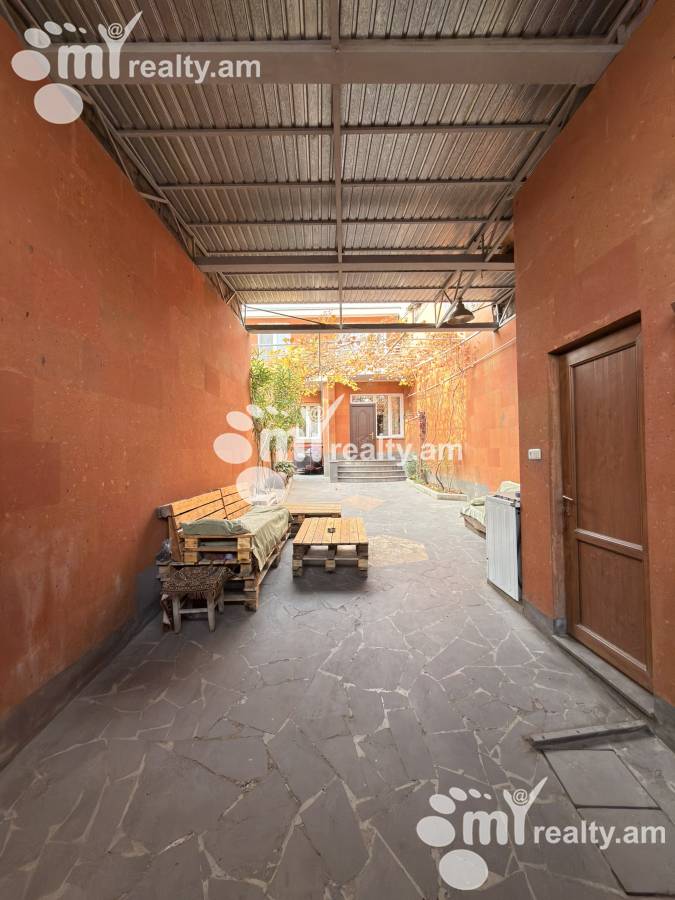 Առանձնատուն  Դրոյի փող., Քանաքեռ-Զեյթուն Երևան, 158038