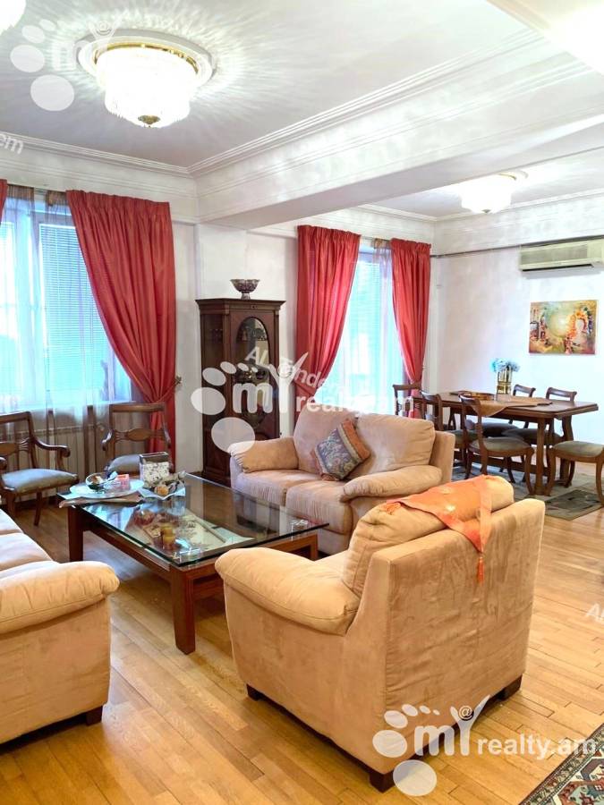 Купить 3 комнатную квартиру Мгер Мкртчян ул, Центр Ереван, 153494