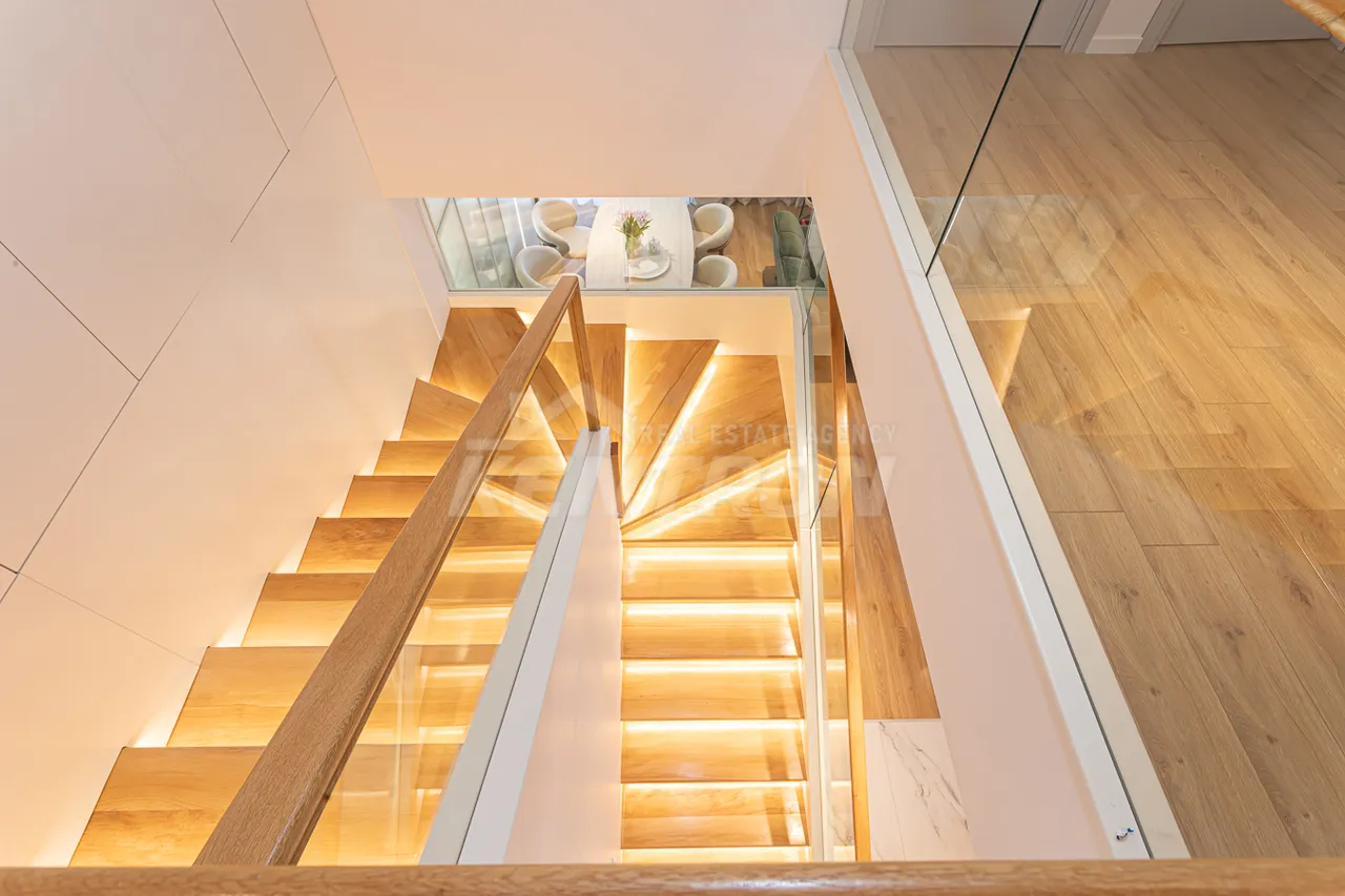 Купить 4 комнатную квартиру Нерсисян ул туп., Канакер-Зейтун Ереван, 159494