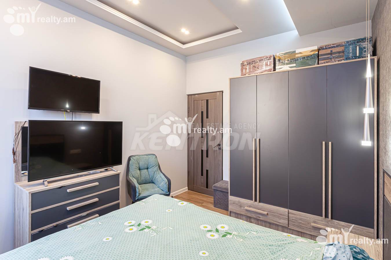 3 bedroom apartment for sale خیابان ماشتوتس, مرکز شهر ایروان, 154496