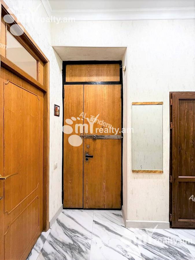 3 bedroom apartment for rent Tumanyan St, Center Yerevan, 133124