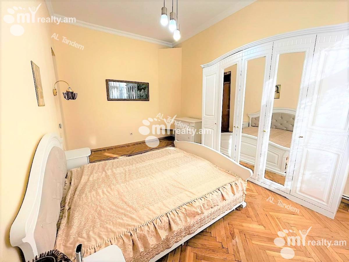 3 bedroom apartment for rent Tumanyan St, Center Yerevan, 133124