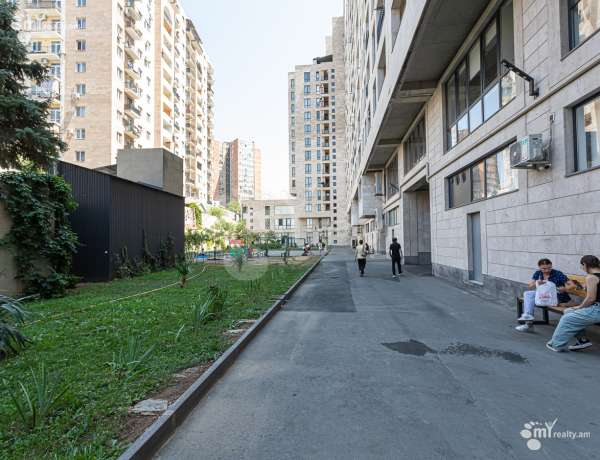 2-senyakanoc-bnakaran-vacharq-Yerevan-Ajapnyak