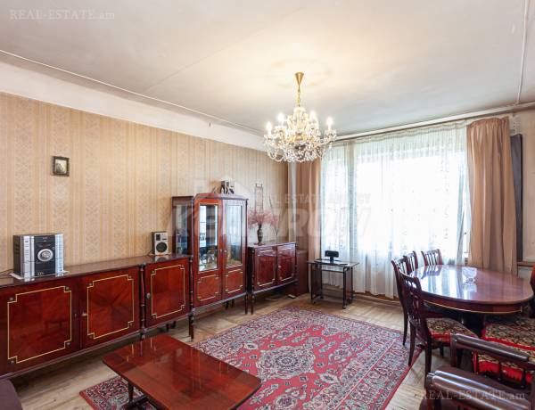 bnakaran/2-senyakanoc/N.+Zaryan+St/Arabkir/Yerevan